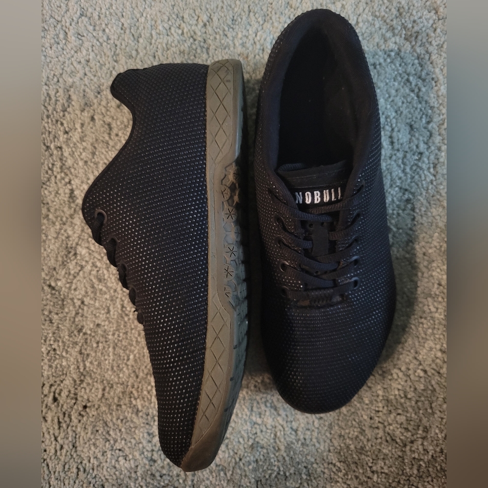 NoBull trainers W9/M7.5